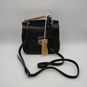NWT Old Trend Cypress Crossbody Modern Vintage Leather Purse Bag Black